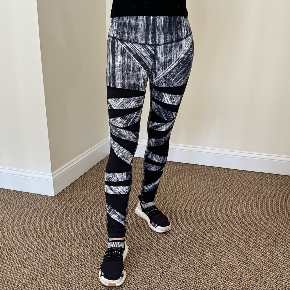 Lululemon Blue & Black Striped High Waisted Leggings